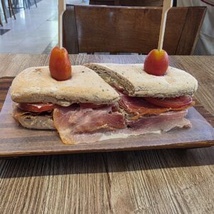 Sandwich Nápoles