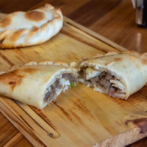 Empanada  de Carne a cuchillo