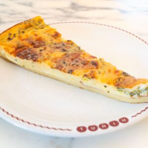 Porción de Faina rellena con verdeo