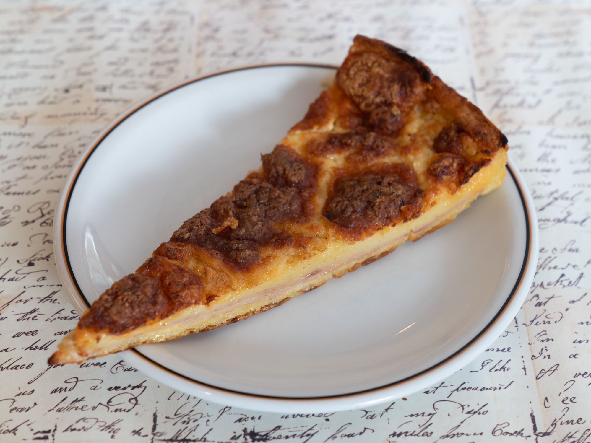 Porción de Faina especial con jamón