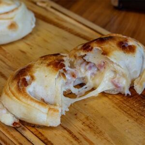 Empanada de Jamón y queso