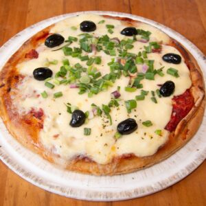Pizza Ch. Muzzarella con verdeo