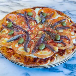 Pizza Gde. Napolitana con anchoas