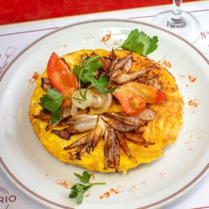 Tortilla de papa y cebolla