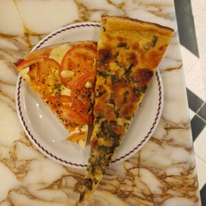 Combo 2 -  Porción Napolitana + Faina rellena + Gaseosa