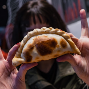 Empanada de Carne cortada a cuchillo