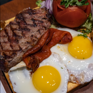 BIFE DE CHORIZO con guarnición